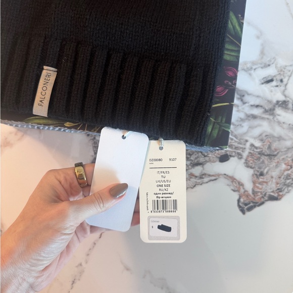 Falconeri cashmere black beanie - Picture 3 of 3
